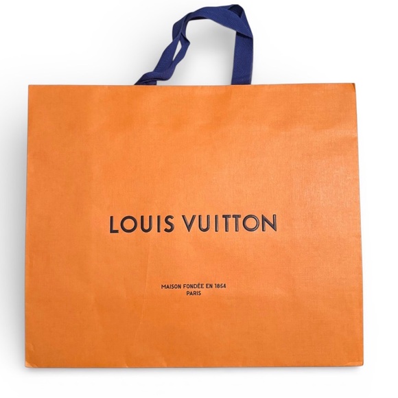 Authentic Louis Vuitton Medium Paper Shopping/Tote/Gift Bag EXCELLENT CONDITION - Picture 2 of 6